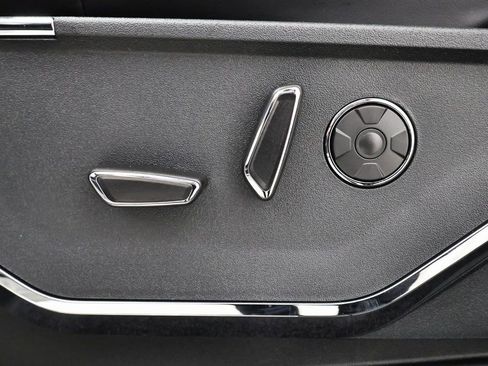 New 2025 Ford F150 Platinum w/ Equipment Group 702A High image 13