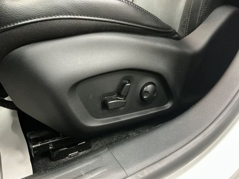Used 2022 Jeep Compass Latitude AWD/4WD image 18