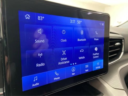 Used 2023 Ford Explorer XLT w/ Equipment Group 202A image 30