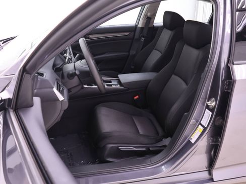 Used 2019 Honda Accord LX image 4