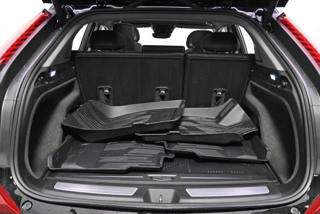 New 2026 Cadillac Optiq Sport 1 w/ LPO, Floor Liner Package AWD/4WD image 19
