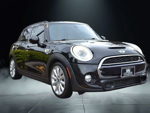 Used 2018 MINI Cooper S FWD image 8