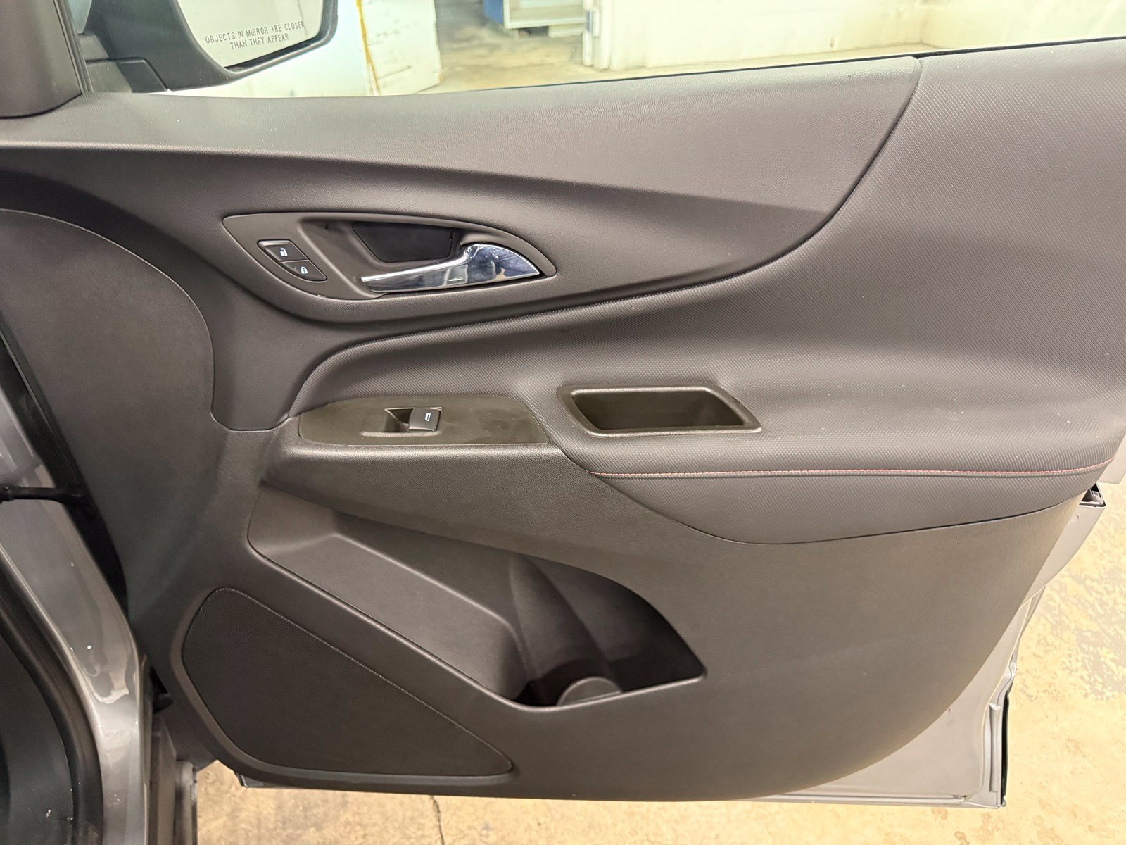 Used 2023 Chevrolet Equinox RS w/ LPO, Floor Liner Package FWD image 28