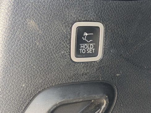 Used 2022 Jeep Wagoneer Series II AWD/4WD image 14