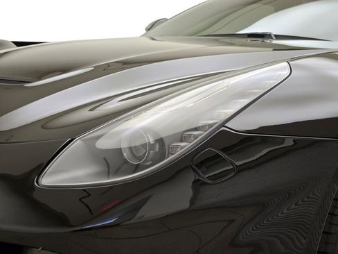 Used 2015 Ferrari F12 Berlinetta image 5