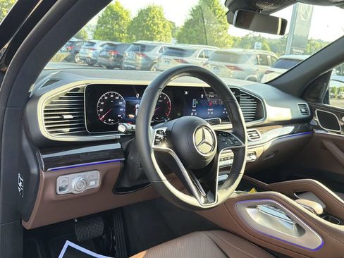 Certified 2025 Mercedes-Benz GLE 450 4MATIC w/ Winter Package image 10