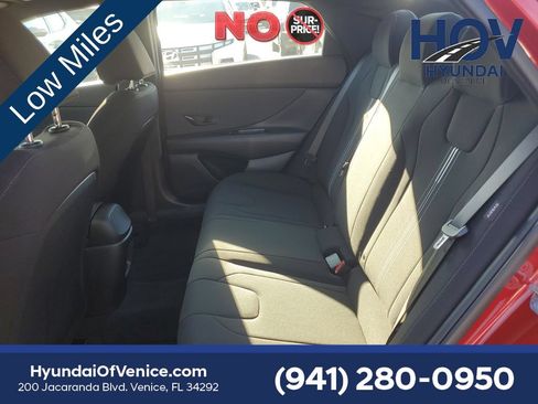 Certified 2025 Hyundai Elantra Sport FWD image 13