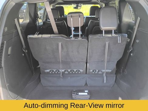 Used 2026 Chrysler Pacifica Limited FWD image 24