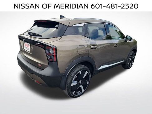 New 2026 Nissan Kicks SR FWD image 5