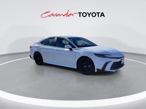 Certified 2026 Toyota Camry SE w/ Convenience Package image 2