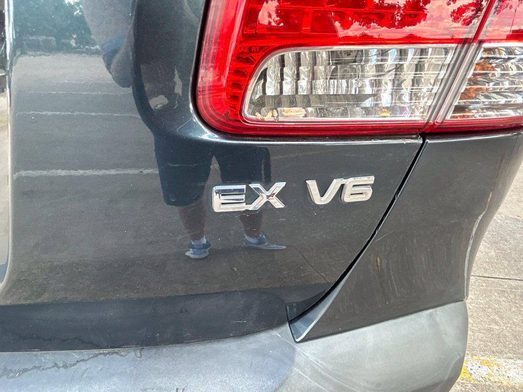 Used 2011 Kia Sorento EX w/ Premium Pkg FWD image 8