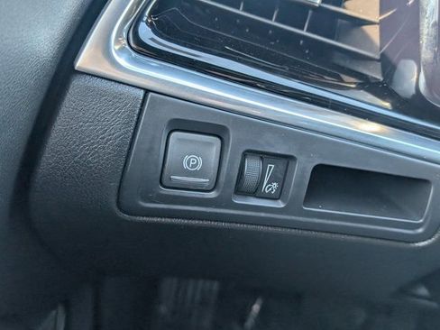 Used 2021 Cadillac XT6 Luxury image 25