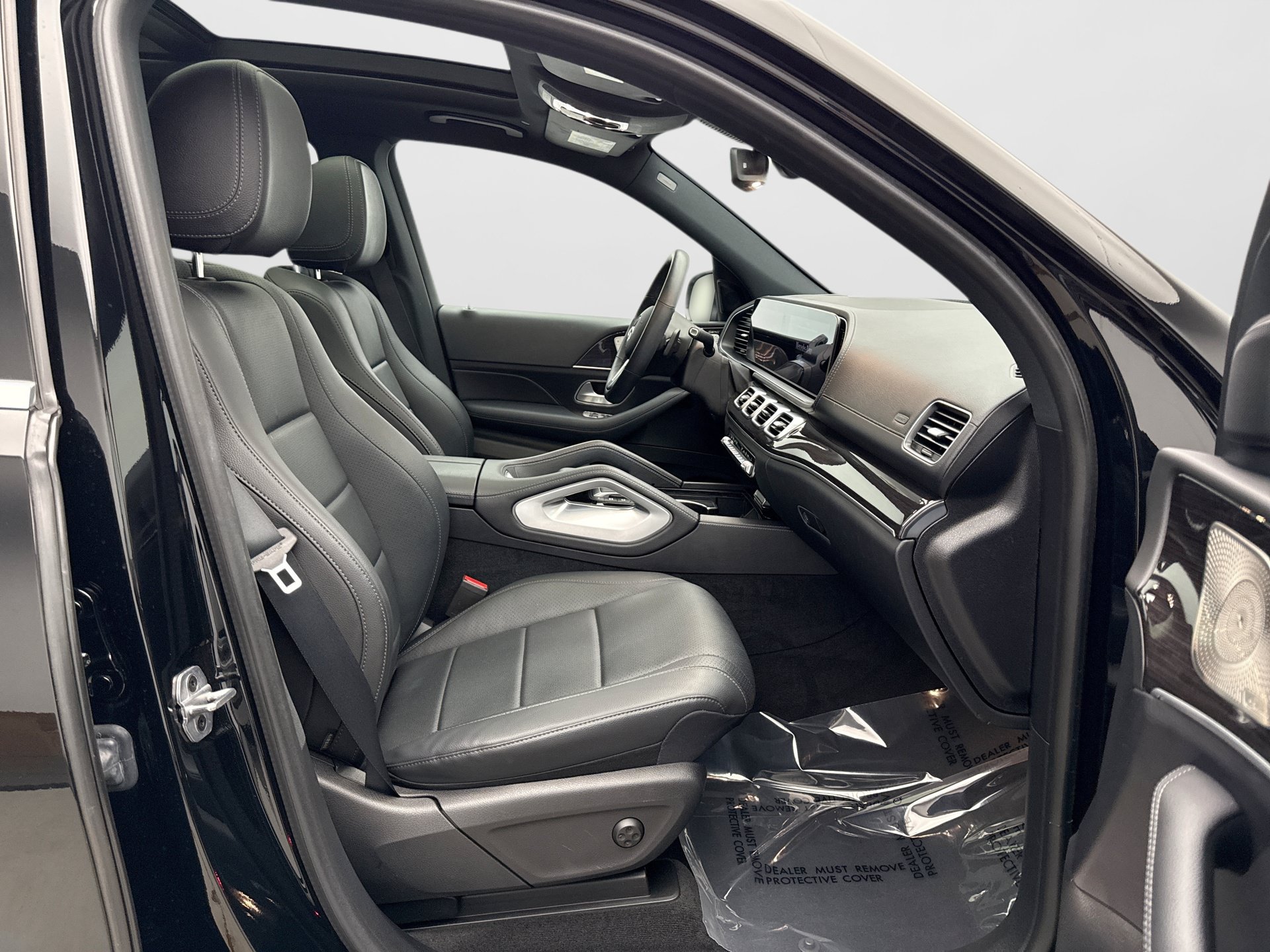 Used 2022 Mercedes-Benz GLS 450 4MATIC image 9