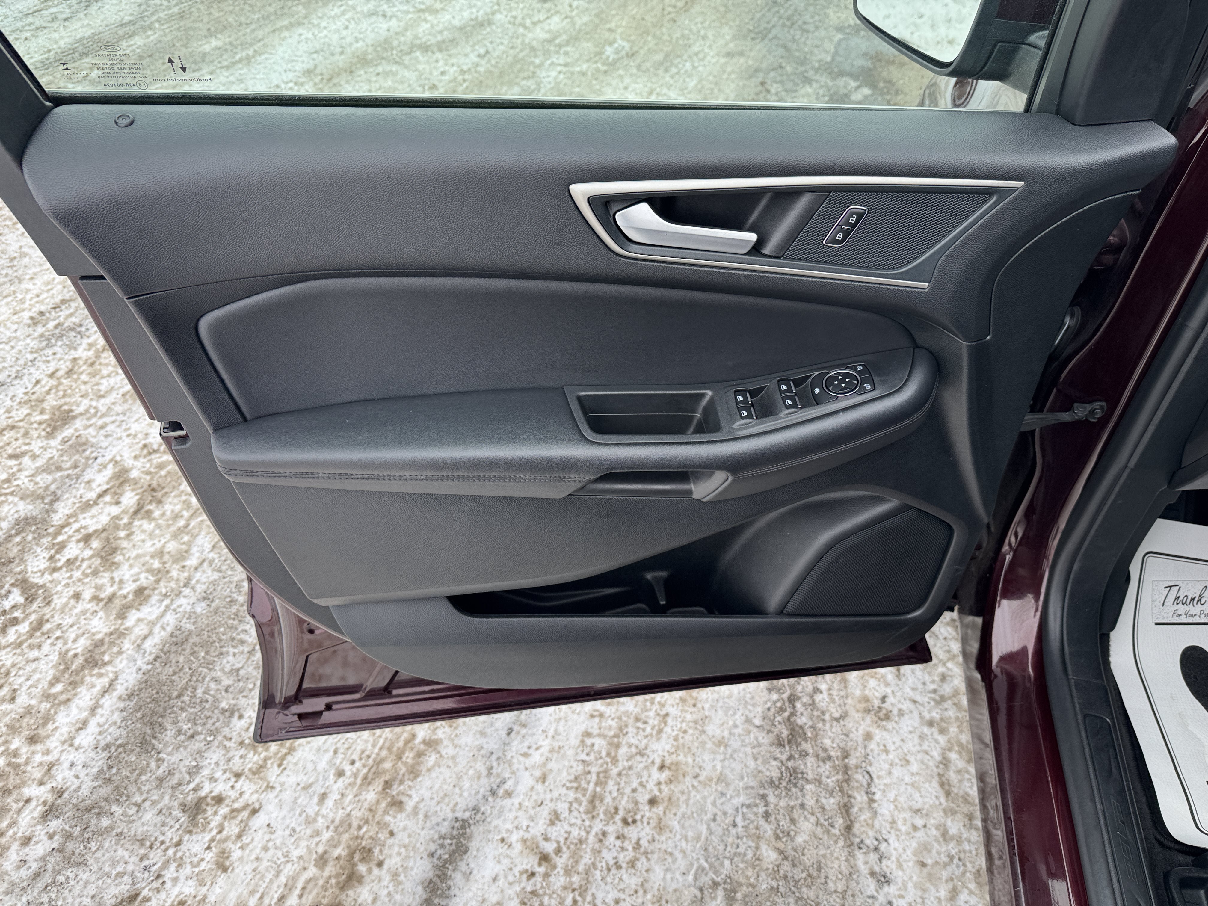 Used 2024 Ford Edge SEL AWD/4WD image 7