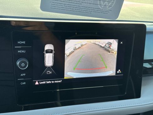 Certified 2025 Volkswagen Taos S image 25