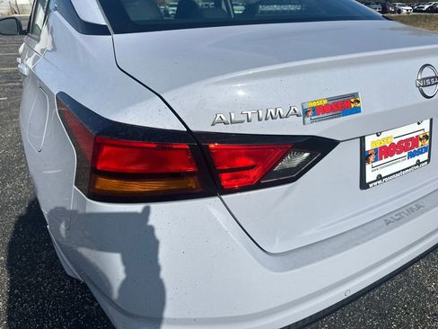 New 2025 Nissan Altima 2.5 SR w/ SR Premium Package image 33