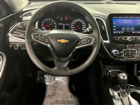 Used 2020 Chevrolet Malibu LT image 8
