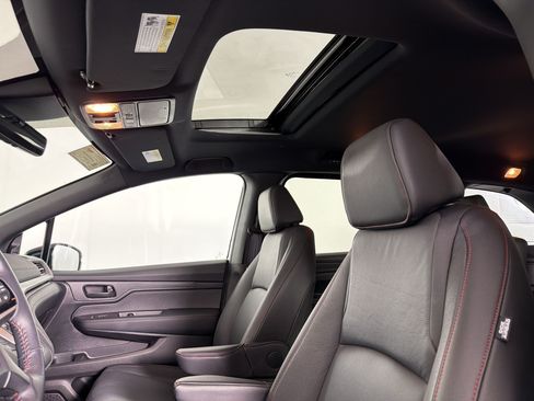 Used 2025 Honda Odyssey Sport-L image 21