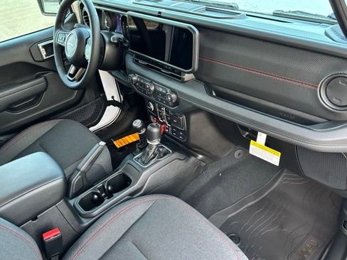 New 2026 Jeep Gladiator Rubicon w/ Safety Group AWD/4WD image 23