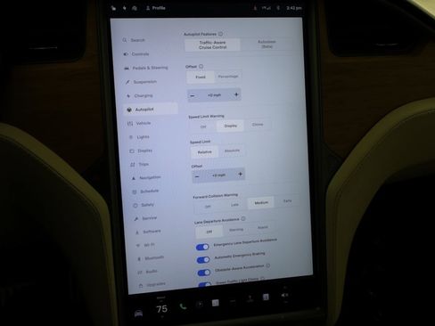 Used 2019 Tesla Model X Performance image 53