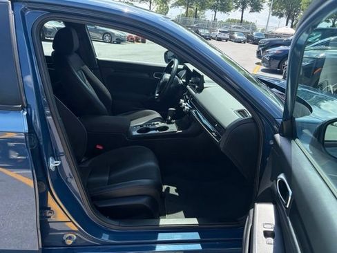 Used 2025 Honda Civic Sport image 27