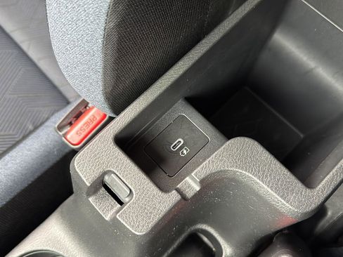 Used 2024 Nissan Versa SV w/ Trunk Package image 24