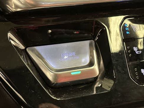 Used 2023 GMC Sierra 1500 Denali Ultimate image 11