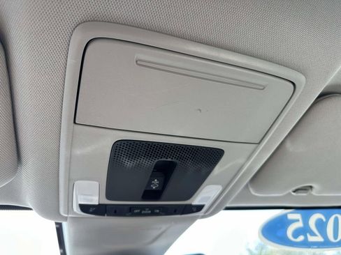 Used 2025 Honda CR-V EX-L image 30