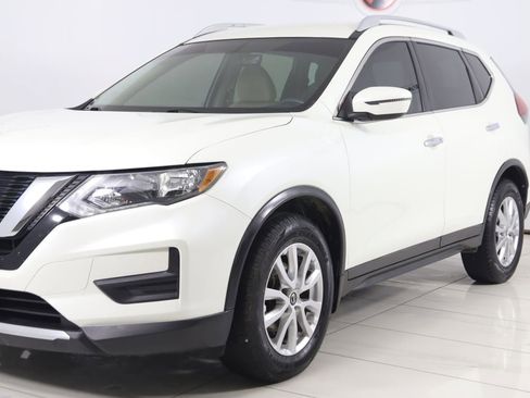 Used 2018 Nissan Rogue SV image 50