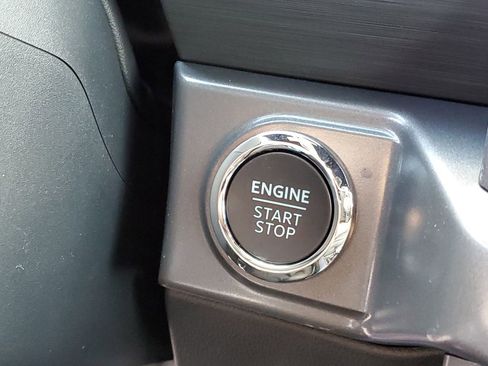 Used 2025 Ford F150 XLT w/ Equipment Group 302A MID image 14