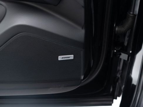 Certified 2023 Porsche Cayenne Platinum Edition AWD/4WD image 22