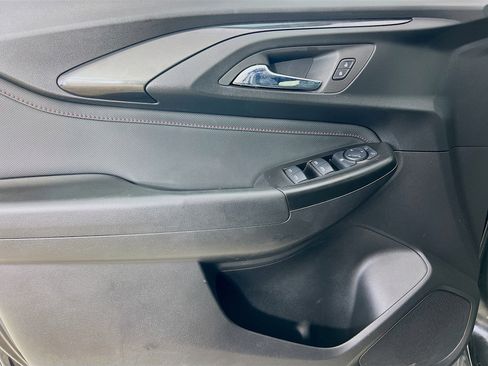 Used 2023 Chevrolet TrailBlazer RS image 18