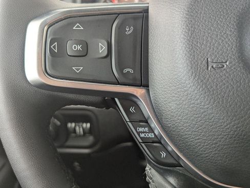 Used 2025 RAM 1500 Big Horn AWD/4WD image 23