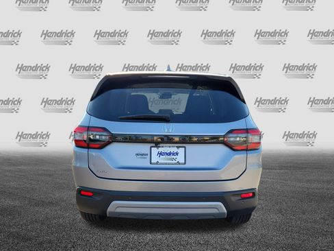 Used 2023 Honda Pilot EX-L image 6
