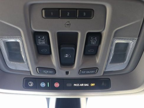 Used 2020 GMC Sierra 1500 SLT w/ SLT Premium Package image 26