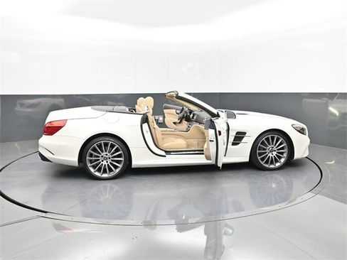 Used 2019 Mercedes-Benz SL 450 w/ Premium Package image 36