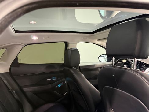 Used 2018 Jaguar E-PACE S image 44