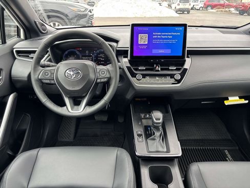 New 2026 Toyota Corolla Cross XSE image 8