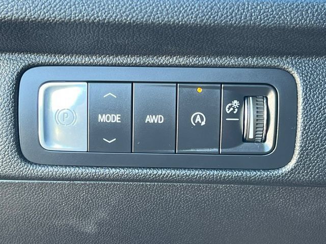 Used 2026 Chevrolet Traverse LT AWD/4WD image 17
