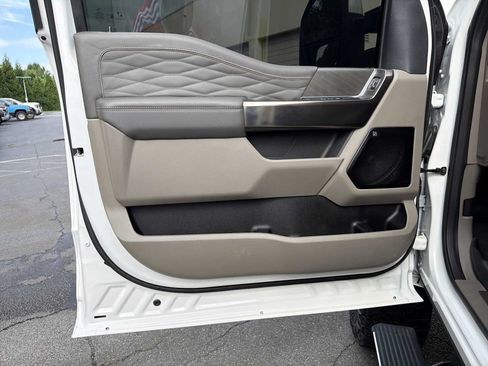 Used 2026 Ford F350 Platinum w/ Platinum Plus Package AWD/4WD image 9