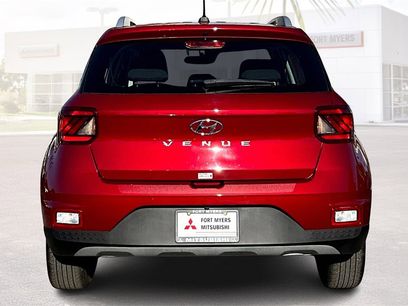 Used 2024 Hyundai Venue SEL