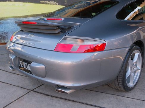 Used 2002 Porsche 911 Carrera image 32
