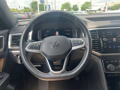 Used 2023 Volkswagen Atlas Cross Sport SE w/ Black Wheel Package AWD/4WD image 27