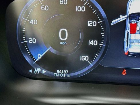 Used 2021 Volvo XC60 T6 Inscription AWD/4WD image 12