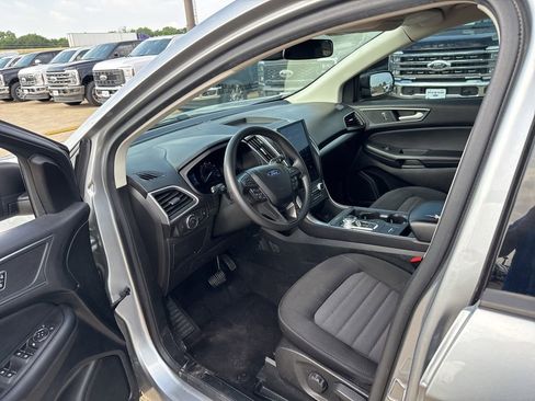 Used 2022 Ford Edge SE image 20
