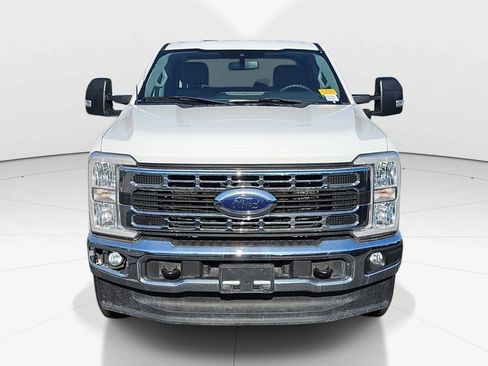 Used 2023 Ford F250 XLT w/ FX4 Off-Road Package image 7