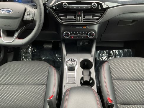Used 2025 Ford Escape ST-Line Select image 11