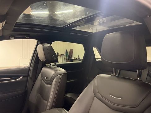 Certified 2025 Cadillac XT5 Premium Luxury AWD/4WD image 12