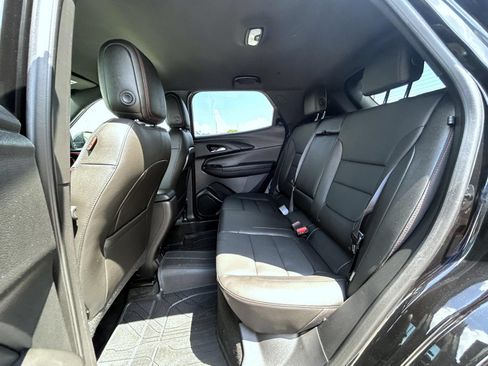 Certified 2025 Chevrolet TrailBlazer RS w/ Convenience Package AWD/4WD image 21