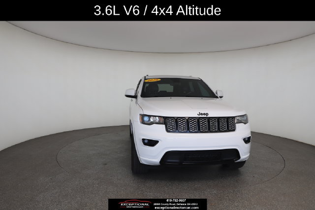 Used 2020 Jeep Grand Cherokee Altitude AWD/4WD image 30
